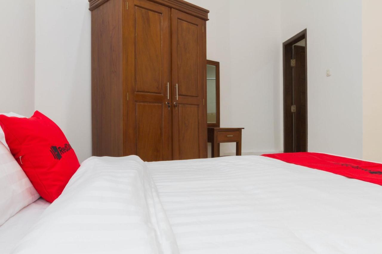 Reddoorz Near Jatinangor Town Square Hotell Eksteriør bilde