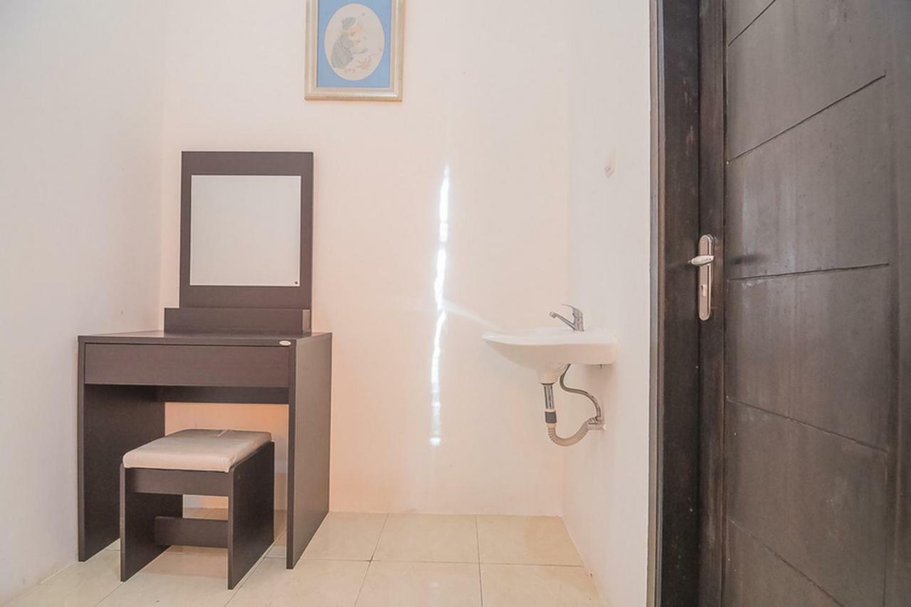 Reddoorz Near Jatinangor Town Square Hotell Eksteriør bilde