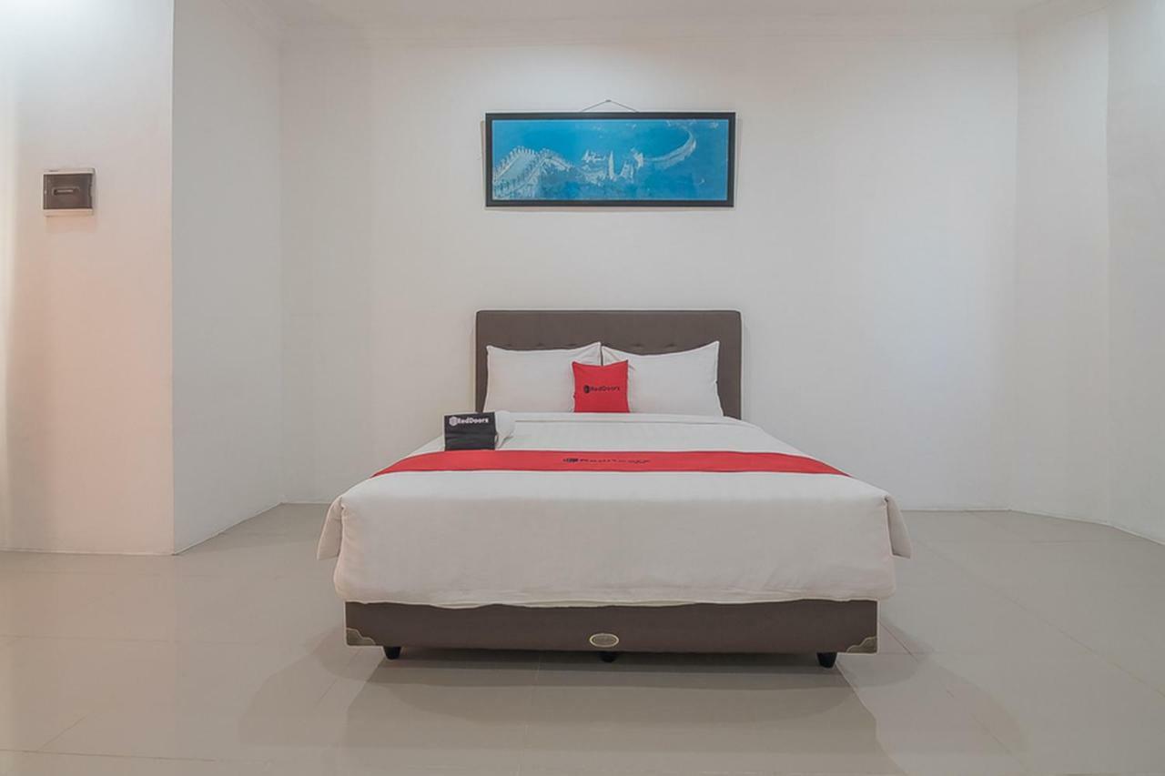 Reddoorz Near Jatinangor Town Square Hotell Eksteriør bilde