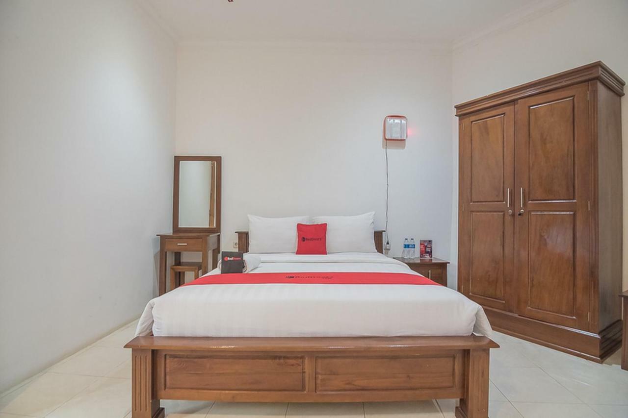 Reddoorz Near Jatinangor Town Square Hotell Eksteriør bilde